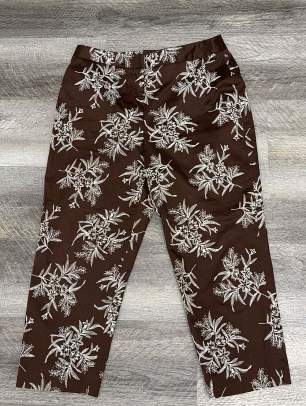 Jones New York Signature Brown White Floral Embroidered Crop Pants Size 12P